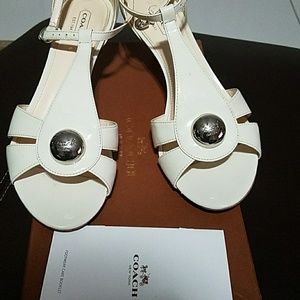 Coach Kitten heel shoe